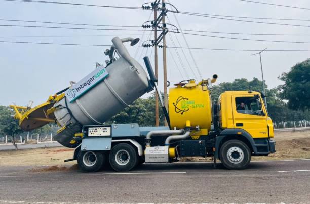 industrial-vacuum-truck-for-dry-and-wet-substances